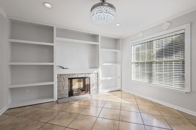 Building Photo - 2788 Oak Park Ct