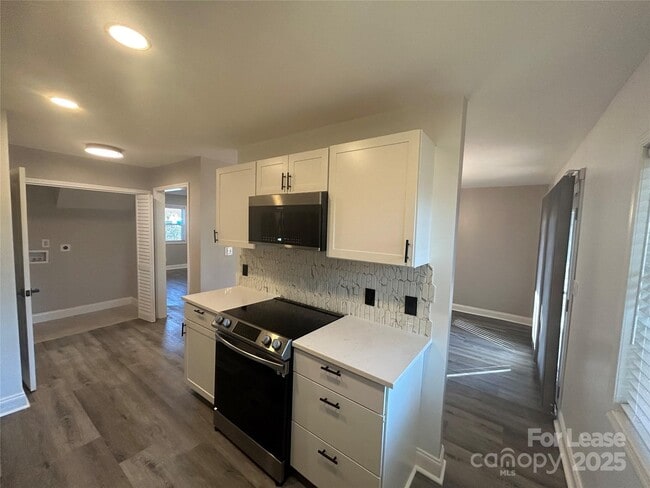 Building Photo - 9156 Black Heath Cir