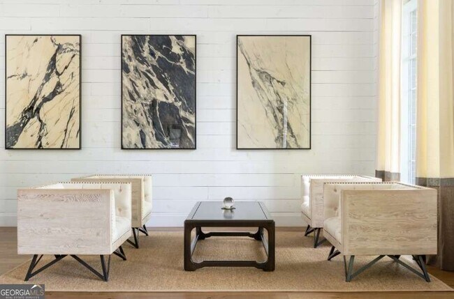 Building Photo - 2500 Shallowford Rd