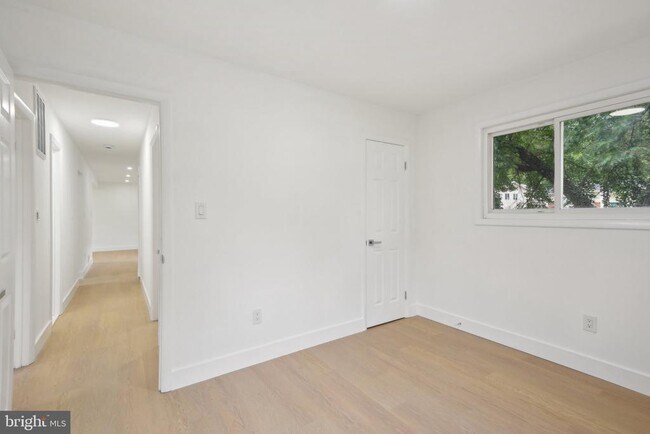 Building Photo - 1814 Ironton Dr