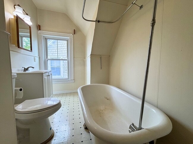 Building Photo - 23 Park Rd