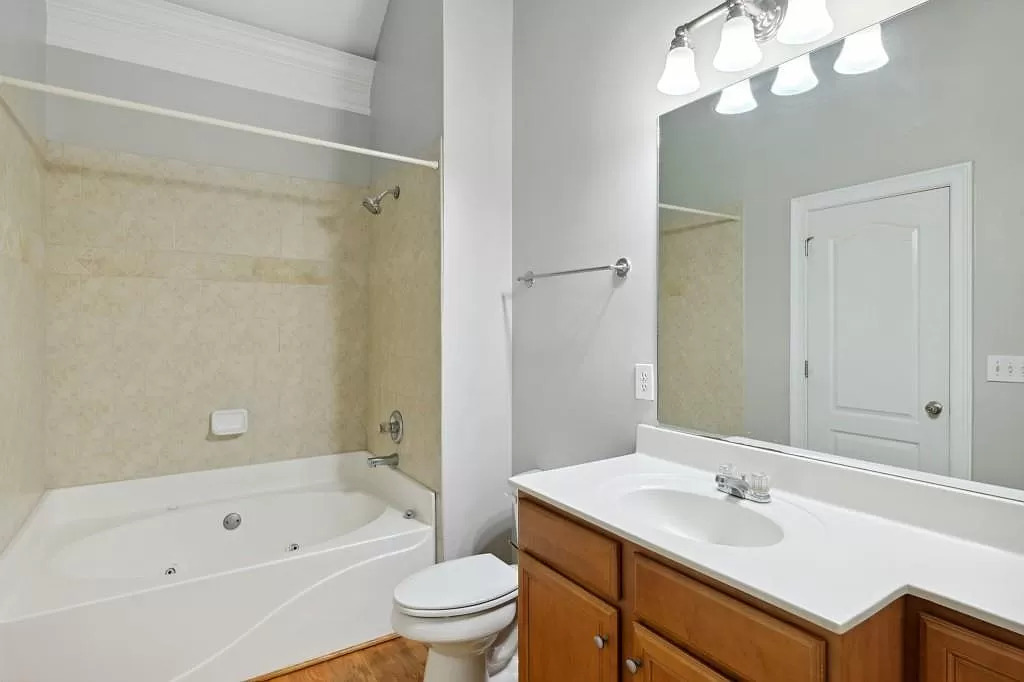 Master Bath - 1079 Marietta Blvd NW