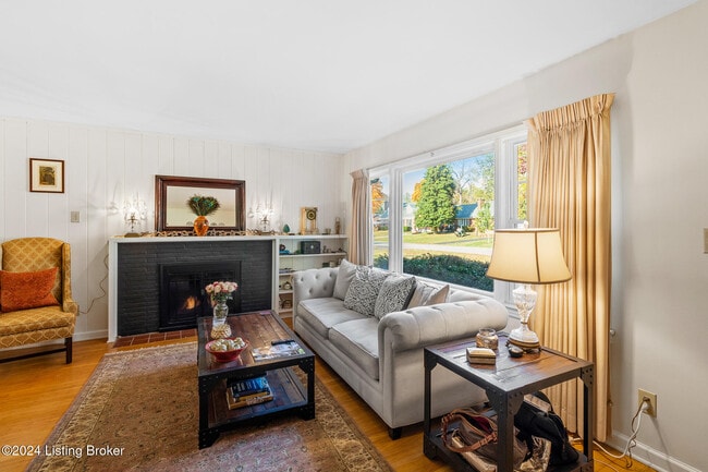 Building Photo - 704 Indian Ridge Rd