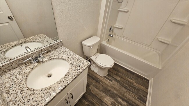 Building Photo - 14210 Green Wing Cir