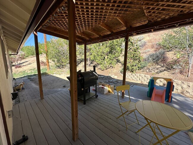 Building Photo - 2677 Rodney Dr