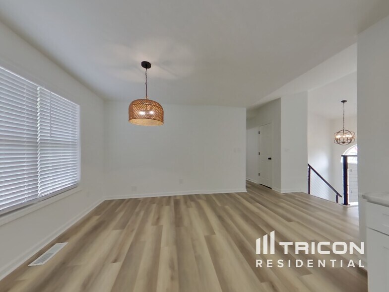 Building Photo - 2954 Lighthouse Ct