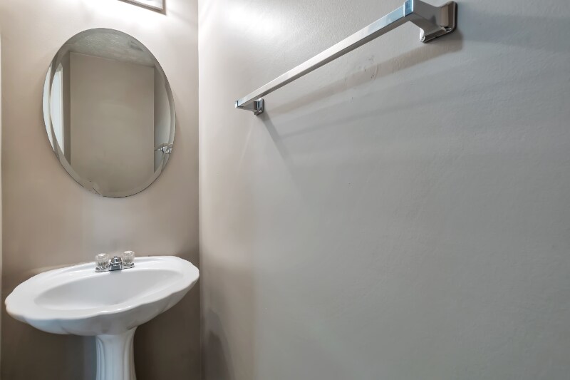 Building Photo - 3999 Riverside Pkwy