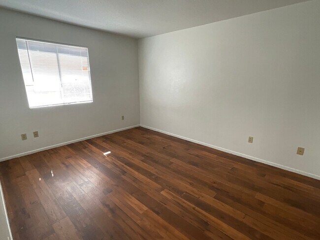 Building Photo - Casa Club Rental