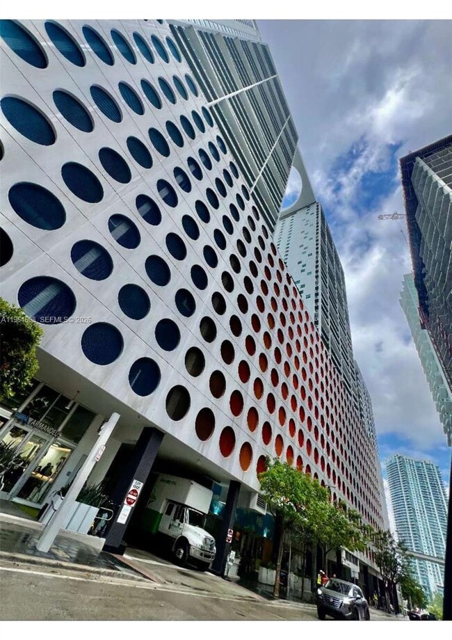 Building Photo - 500 Brickell Ave