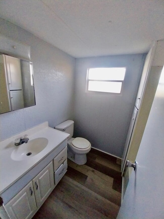 Building Photo - NICE 2BR/1BA Auburndale Mobile Home! NO AP...
