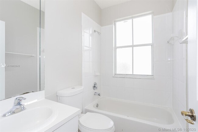 Building Photo - 13866 SW 274th Terrace