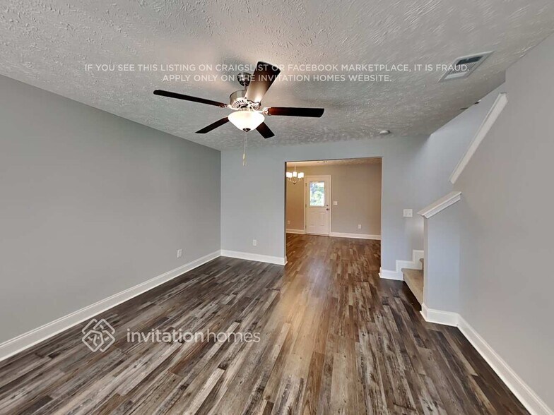 Building Photo - 837 Cedar Ln