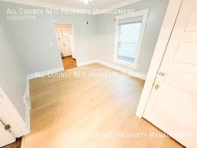 Building Photo - 911 Fulton Rd NW