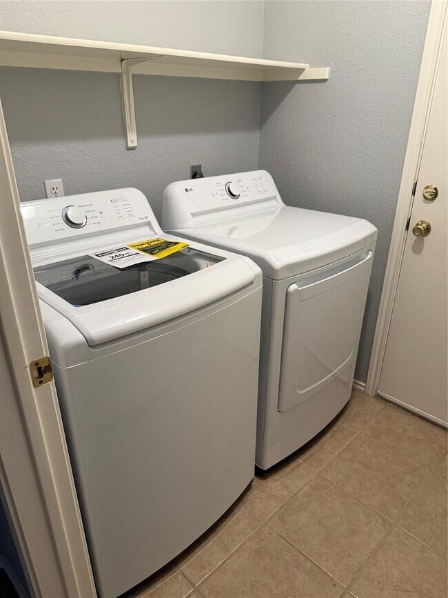 Building Photo - 20901 Jumpers Delight Ln