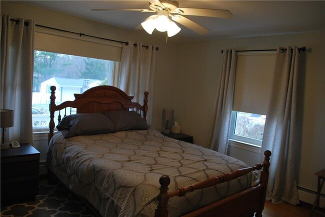 Building Photo - 161 Hadde Ave