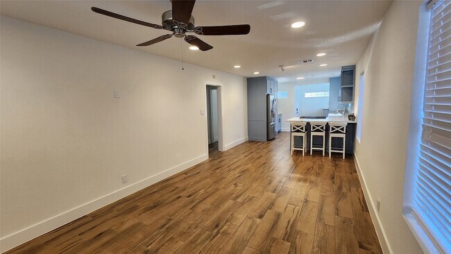 Building Photo - 2019 Everett St