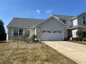 Building Photo - 16018 Fairfield Dr
