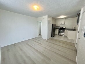 Building Photo - Available on 8/1/25, 620 soft, 2 bedrooms,...
