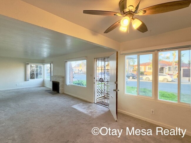 Building Photo - Charming 2-Bedroom Home with Expansive Outdoor Space