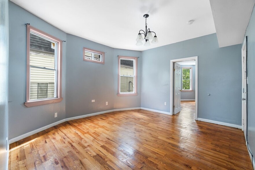 Building Photo - 14-16 Treacy Avenue, 2