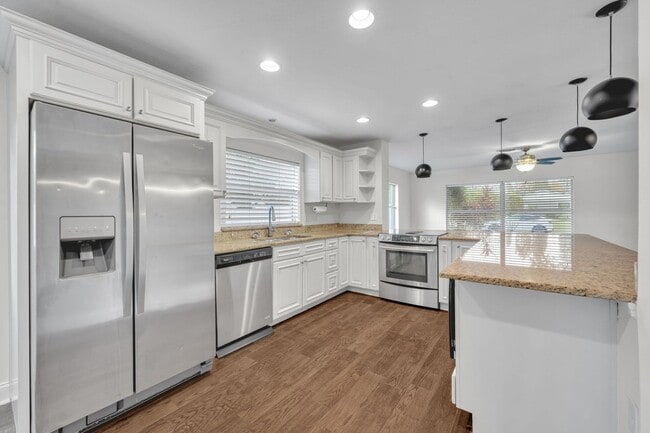 Building Photo - Winter Park Charmer