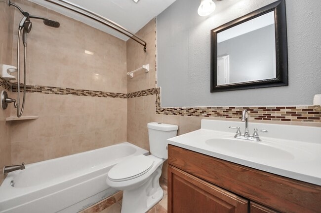 Building Photo - 9211 Autumn Harvest Dr