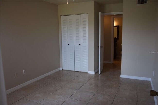 Building Photo - 4548 Commander Dr