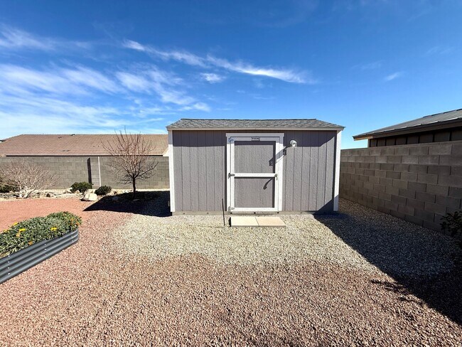 Building Photo - Beautiful 2023 Build | 3 Bed, 2 Bath | Solar + Premium Upgrades | Landscaping Included