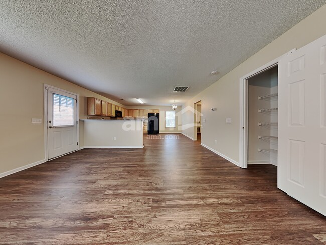 Building Photo - 1022 Deerberry Rd