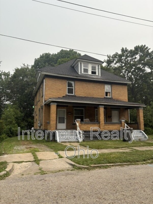 Building Photo - 550 W Myrtle Ave