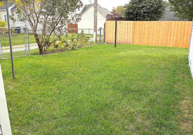 Building Photo - 403 Polk St