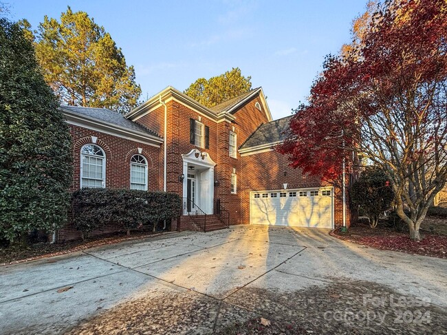 Building Photo - 11931 Overlook Mountain Dr