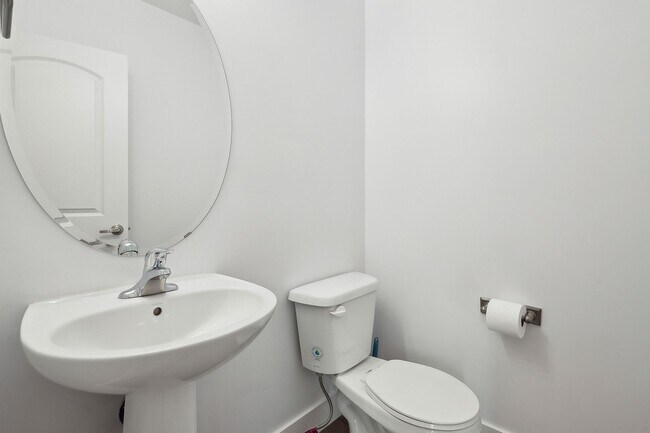 Building Photo - 1792 W Torlundy Dr