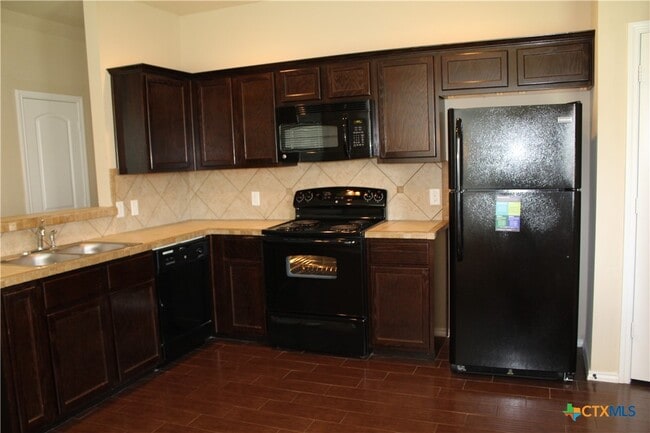 Building Photo - 1136 Brown Rock Dr