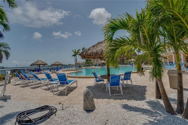 Building Photo - 5020 Brittany Dr S