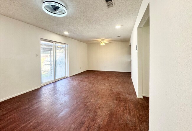 Building Photo - 1226 Montana St