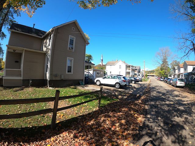 Building Photo - 146 Mill St