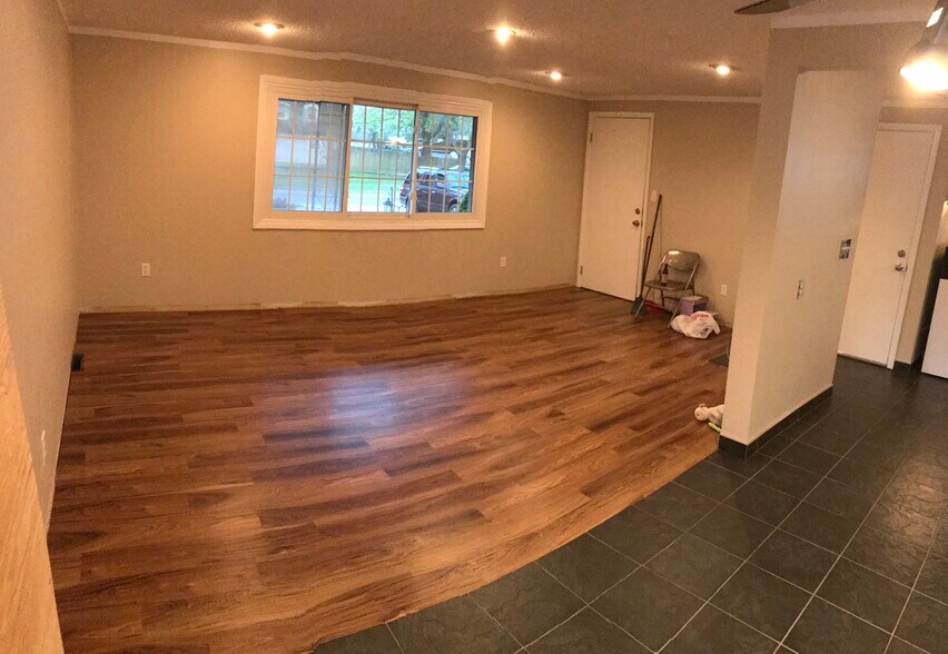 Building Photo - 24 Grandview Dr