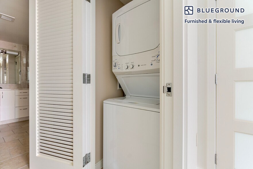 Building Photo - 420 7th St NW