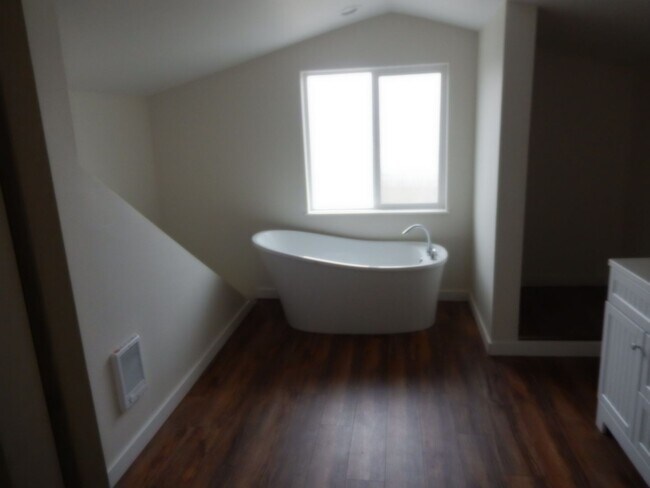 Building Photo - 1921 Farmhouse