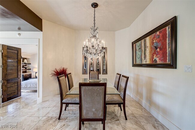 Building Photo - 7277 Mission Hills Dr