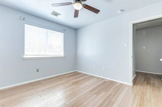 Building Photo - 4722 Windy Cypress Ct