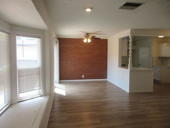 Building Photo - Reduced price on this lovely 3 bedroom Lake Balboa home on McLennan Avenue