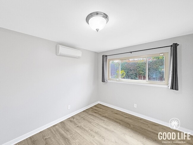 Building Photo - Modern 4-Bedroom Home with Spacious Yard in Prime Clairemont Location