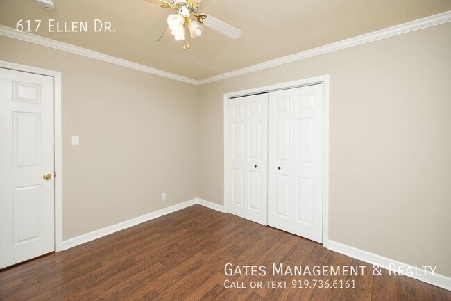 Building Photo - 617 Ellen Dr