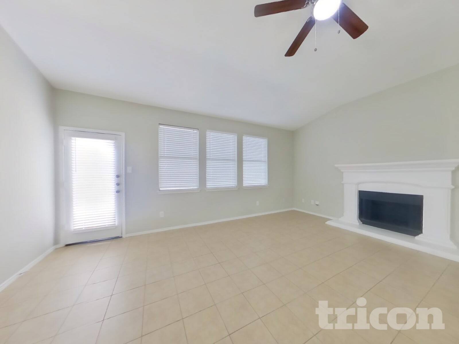 Building Photo - 3413 Fashion St