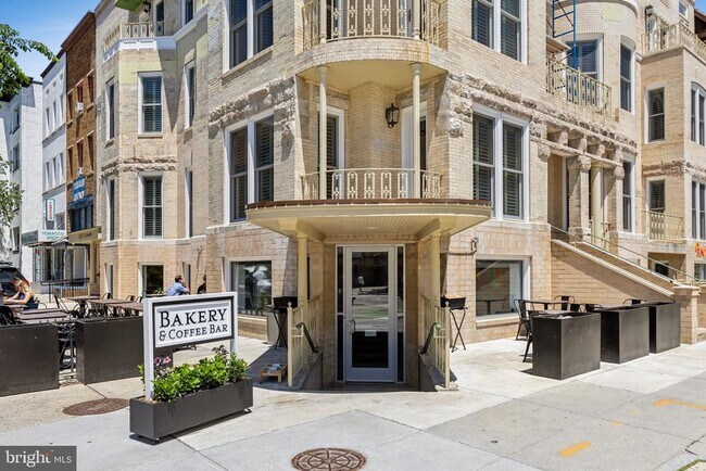 Building Photo - 1641 R St NW