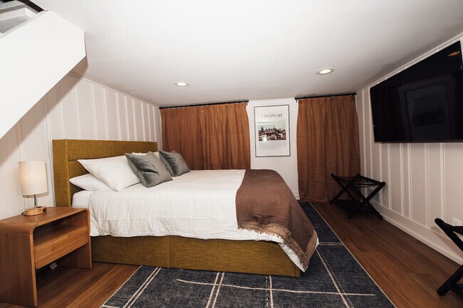 Building Photo - 3508 Tarpis Ave