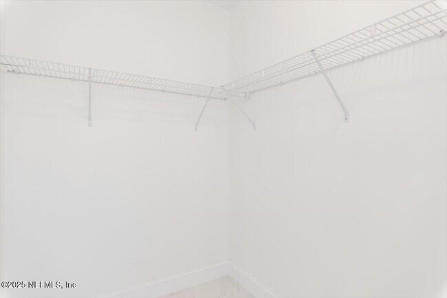 Building Photo - 12184 Mantle Dr