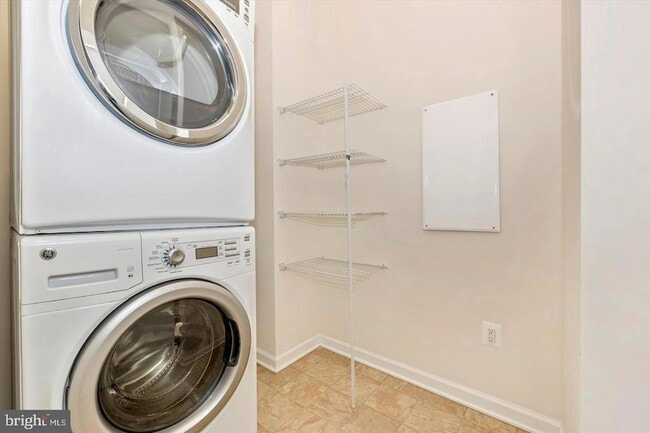 Building Photo - 6438 Alan Linton Blvd E